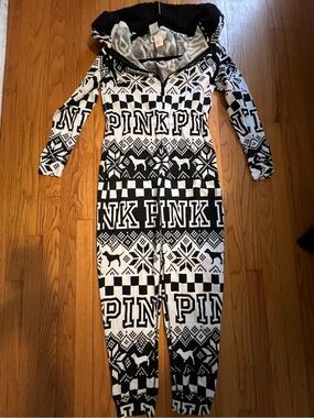PINK Victoria's Secret Black and White Women's Hooded One-Piece Pajamas